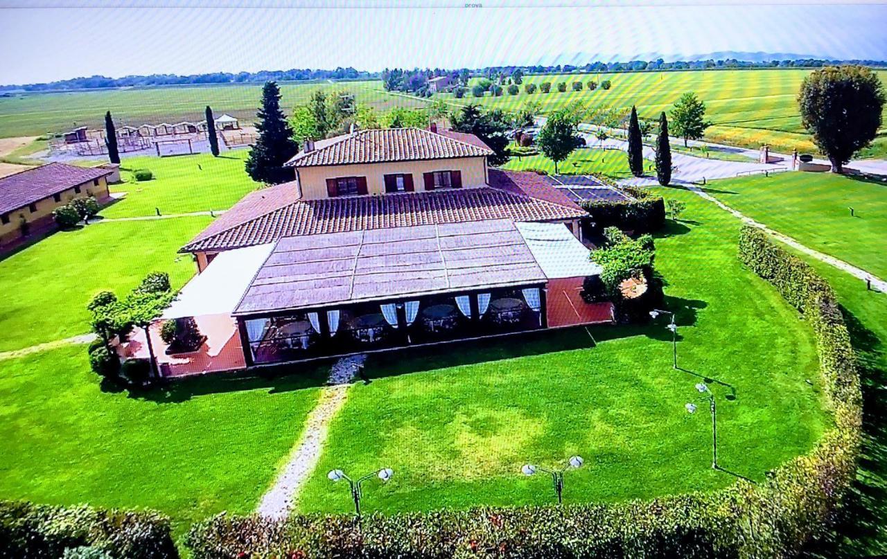 Agriturismo Giuncola & Granaiolo Rispescia Exterior foto